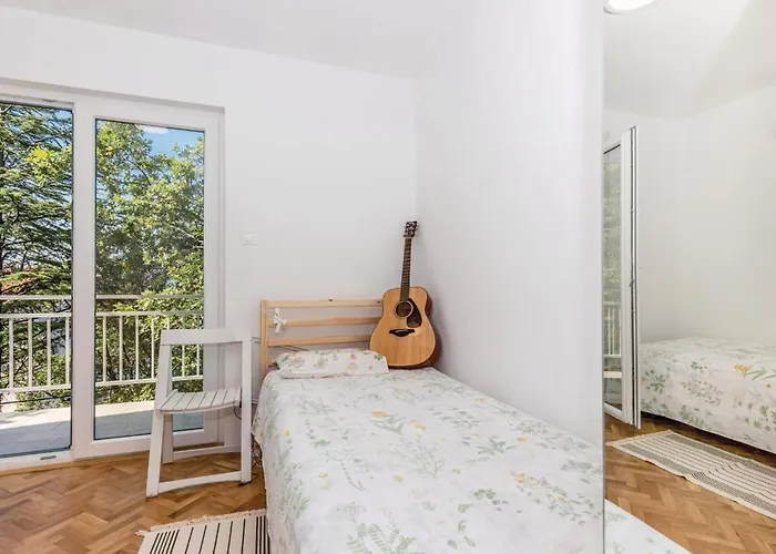 3 Bedroom Stunning In *