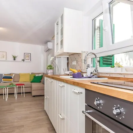 Tatil Evi 3 Bedroom Stunning In Crikvenica